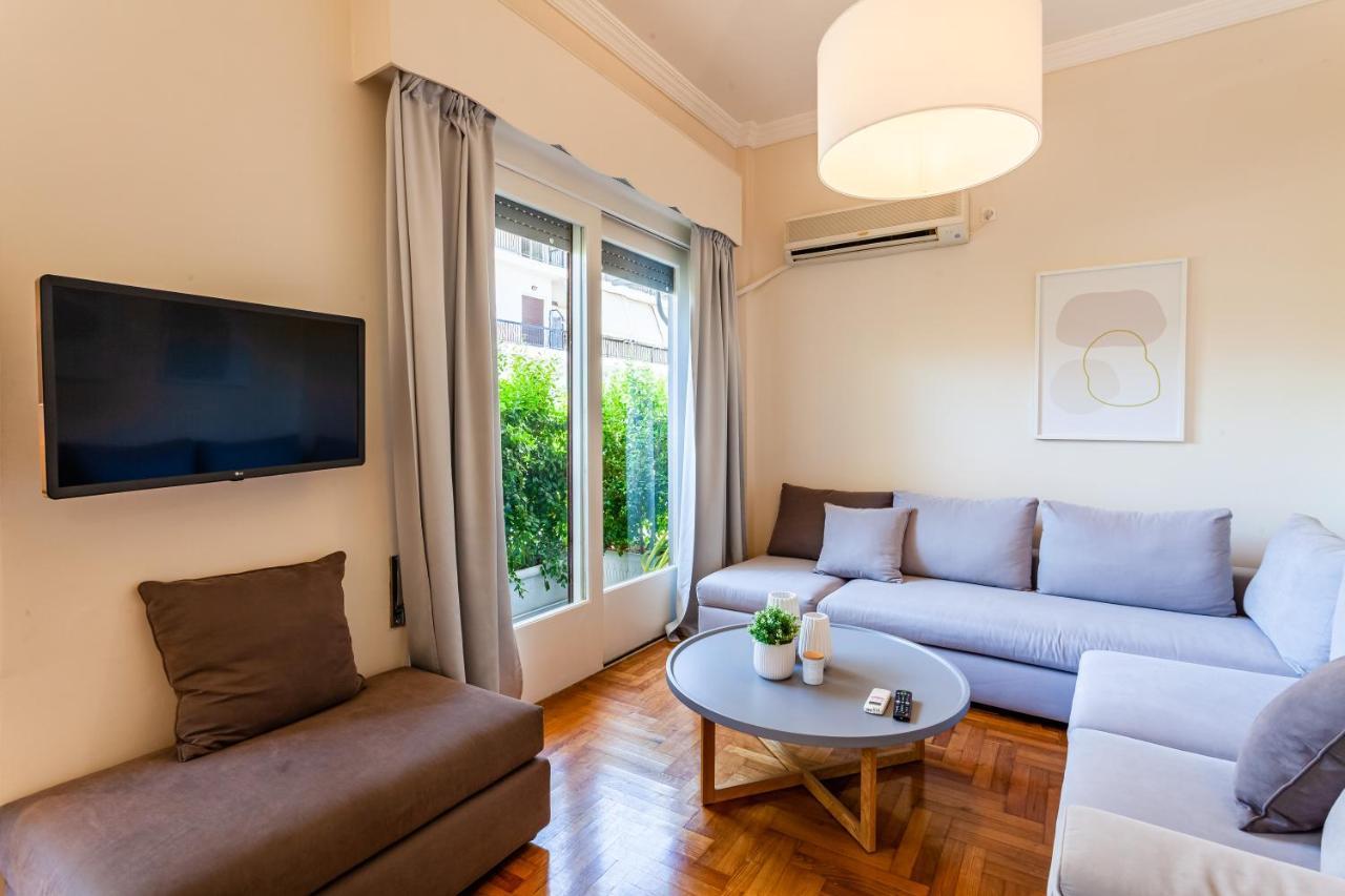 A Homes Greece - Urban Garden Retreat Каламата Екстер'єр фото